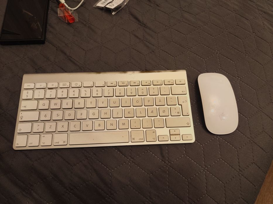 Tastatura Apple Magic A1314 + Mouse magic 1