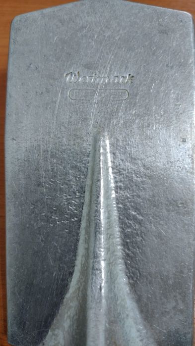 Articole menaj: Presă multifuncțională 4 in 1 /  Bătător șnițele