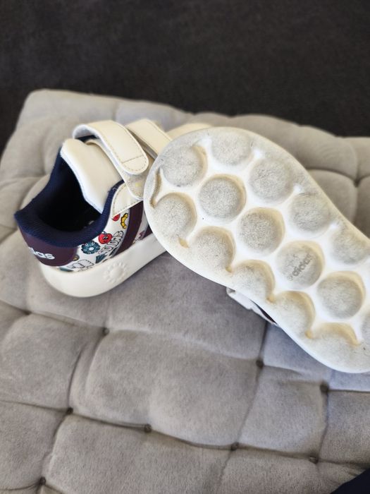 Детски сандали и маратонки