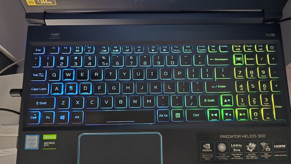 Laptop gaming Acer Predator Helios 300