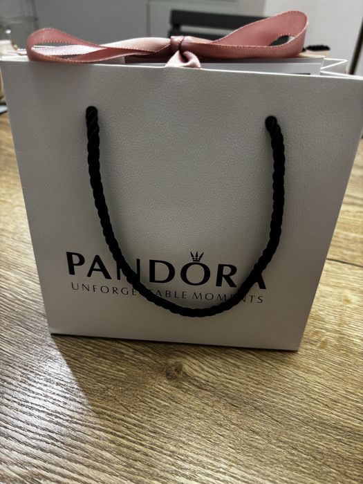 Серьги Pandora «Двухцветные сияющие кольца»