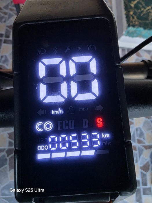 !Descriere!Vând trotineta electrica e scooter kukirin g1 pro
