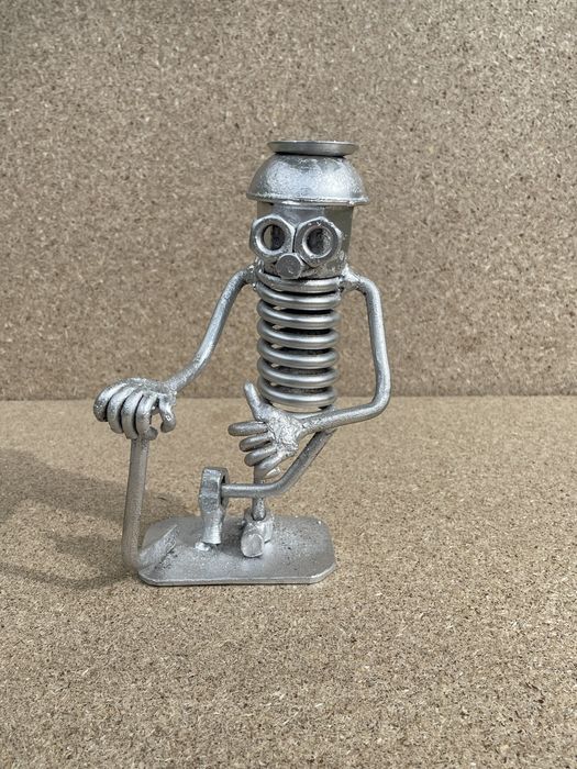 Статуэтки из железа