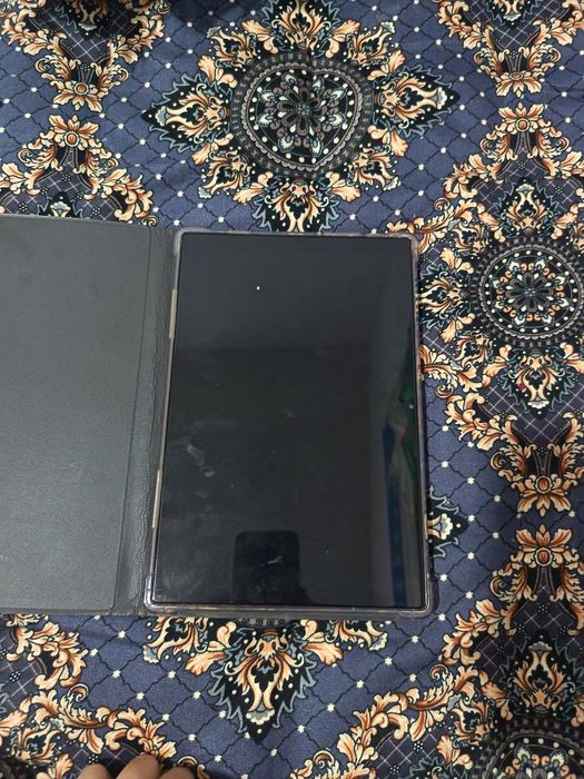 Планшет сотилади