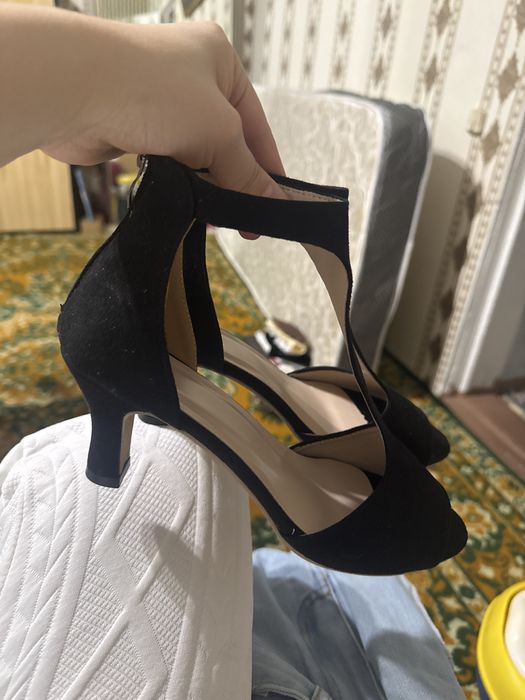 Продам обувь новую