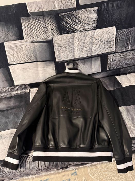 Бомбер Armani Exchange Officiall
