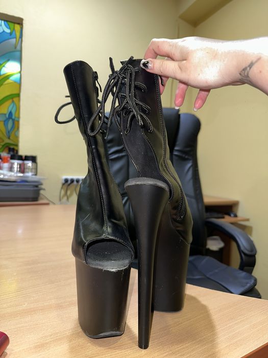 Туфли танцевальные стрипы тройки