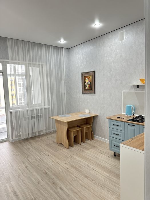 Сдам 1 ком квартитиру по суточно.