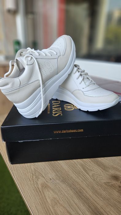 Дамски маратонки Daris