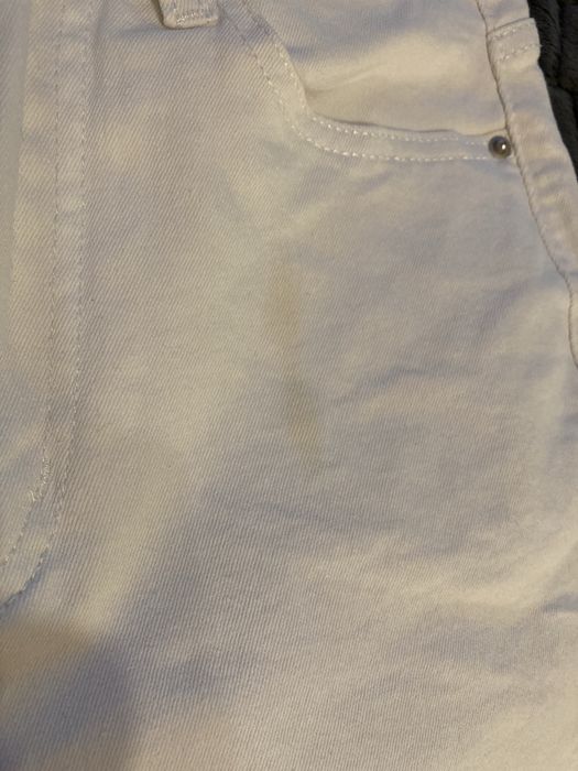 Блуза и 2 чифта дънки за 7 евро общо