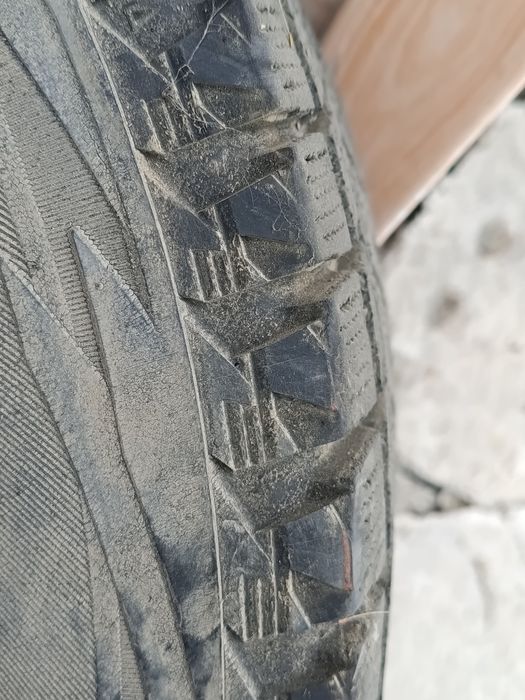 Продам резину r17