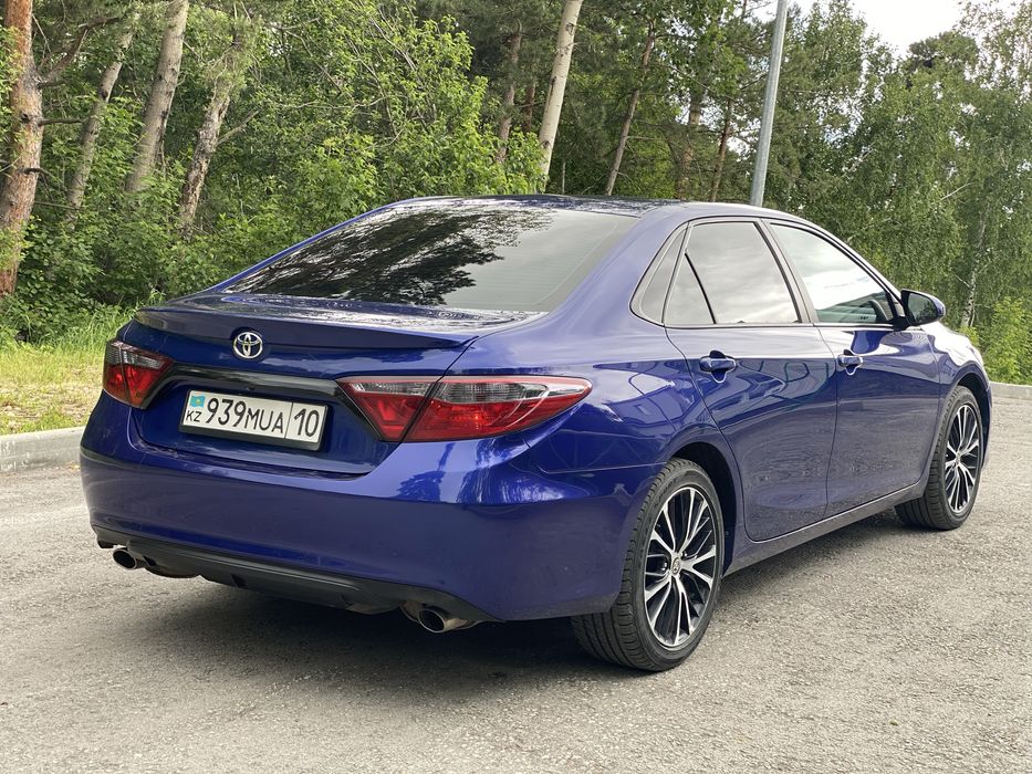 Toyota Camry 2014.