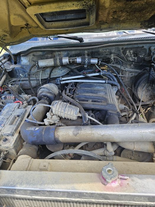 Vand sau schimb patrol y61 motor bmw m57