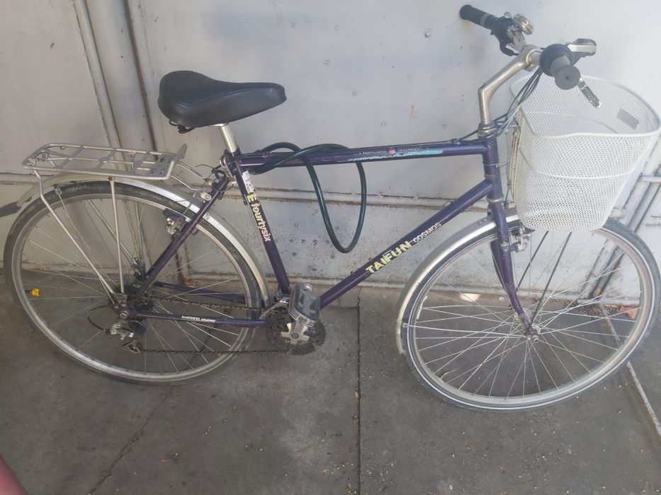 Vând bicicletă taifun cozmo arată și funcționează foarte bine roți 28