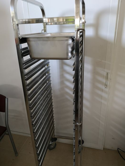 Количка за 15 гастронорми Колички за гастронорми