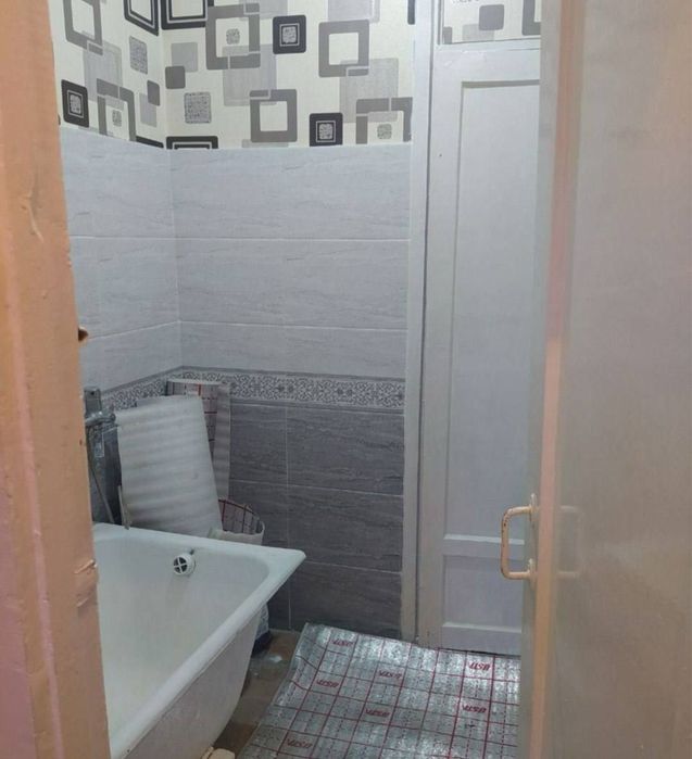 Chilonzor 21-kvartal 1 xona 1-etaj 46.500$