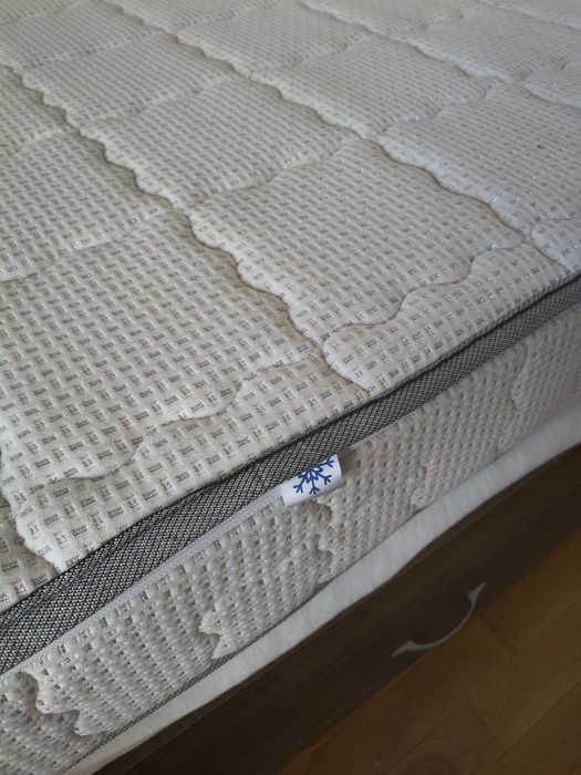 Двулицев матрак с ядро от полиуретанова пяна sky cell и сребърна нишка