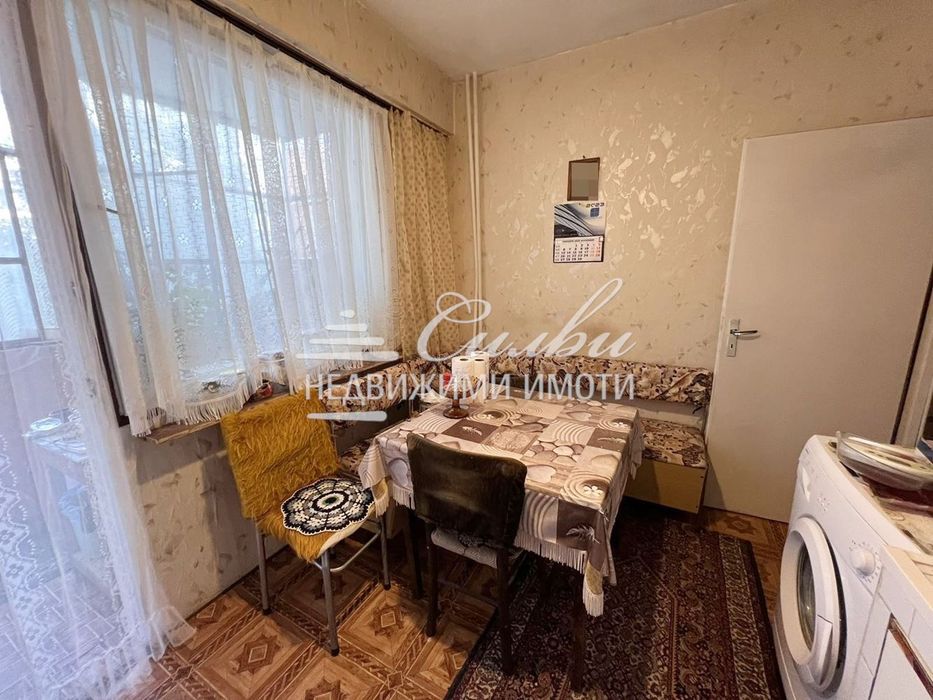 Продава се Двустаен апартамент в Шумен, Тракия - 67 кв.м за 1066 €/кв.м - Снимка #4