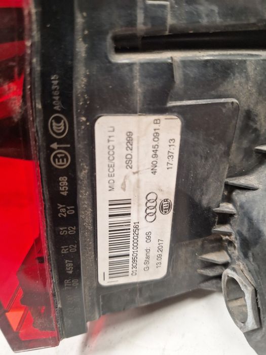 Външен ляв стоп Audi A8 D5 2018г / Ауди А8 Д5