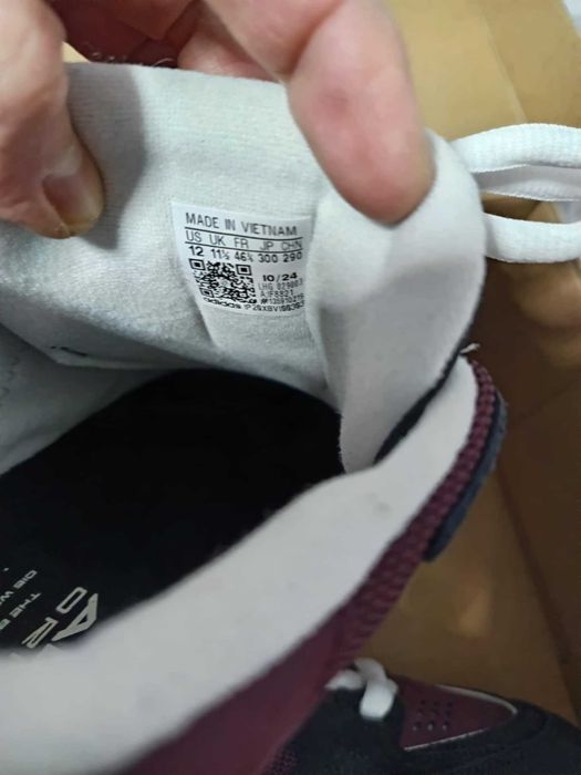 Adidas 2000 - нови мъжки маратонки, с етикет и кутия! Различни номера!