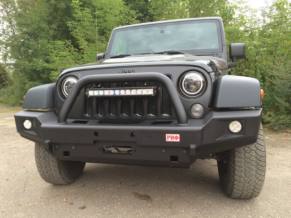 Бампер РИФ передний Jeep Wrangler JK 2006