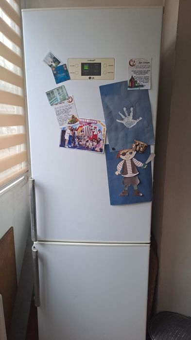 Продам холодильник
