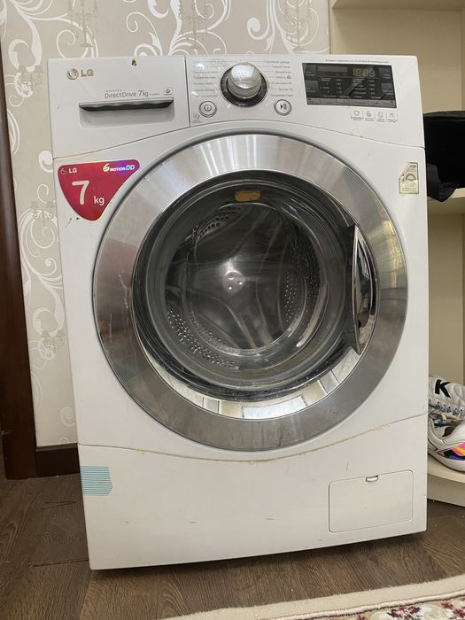 Продам стиральную машинку LG