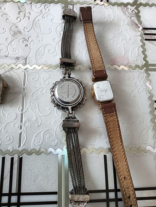 Часы ручные женские