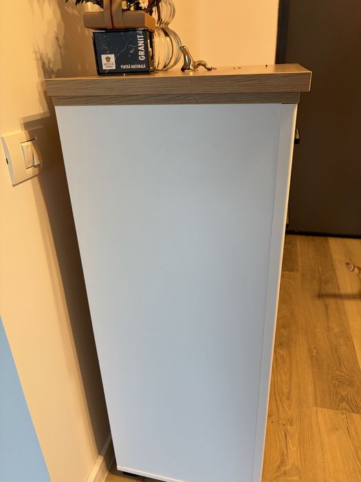Se vinde set mobilier