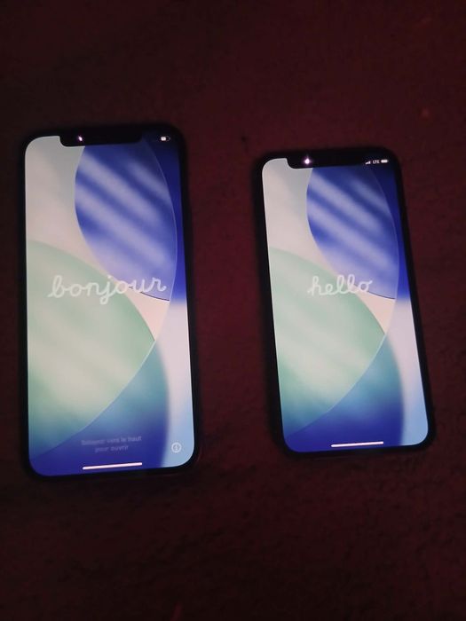 iPhone 12 pro și iPhone 12 mini stare 9/10 blocate iCloud pentru piese