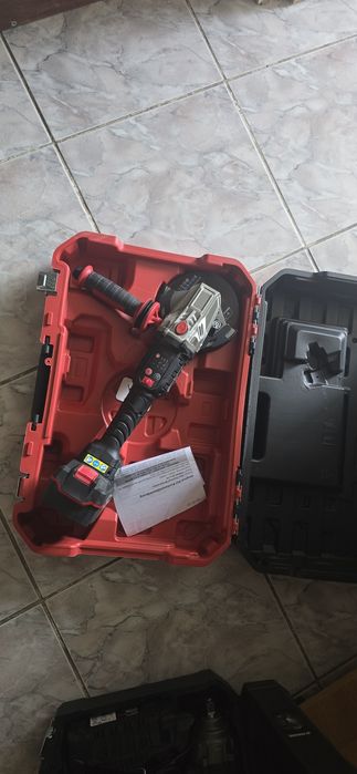 Vând valiza marca Parkside noua
