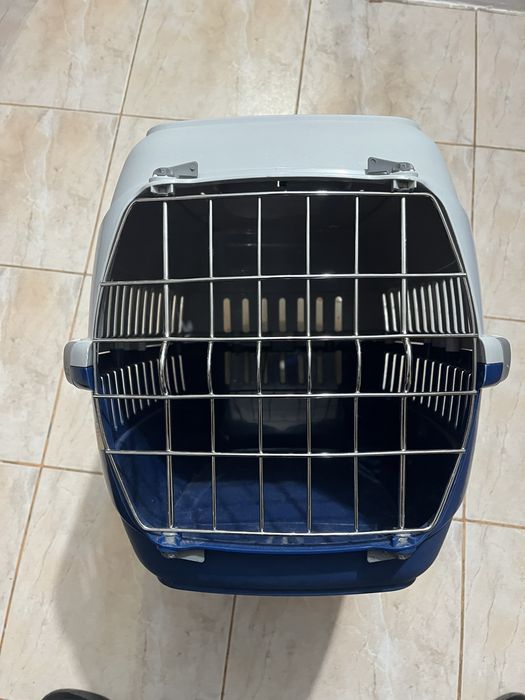 Cusca pisica sau caine talie mica