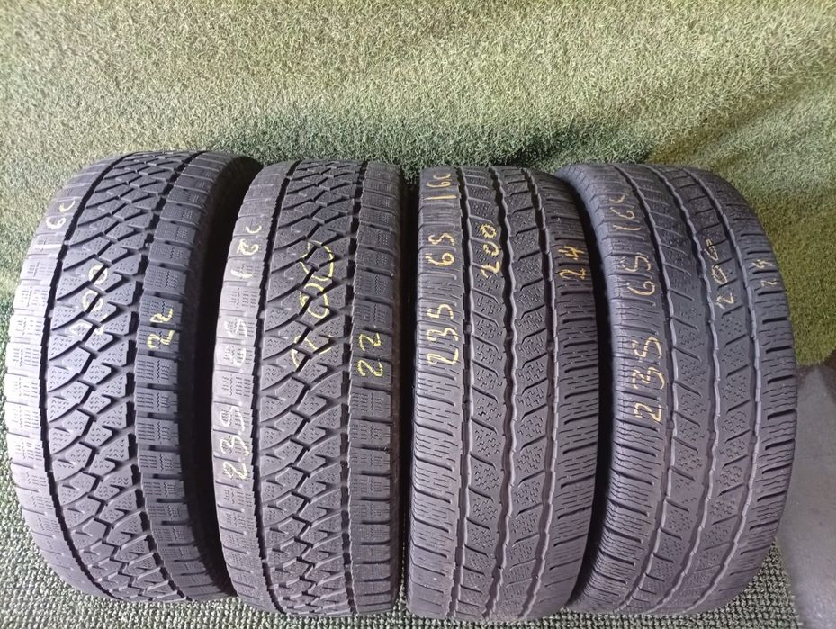 235 65 16c Bridgestone si Continental m+s