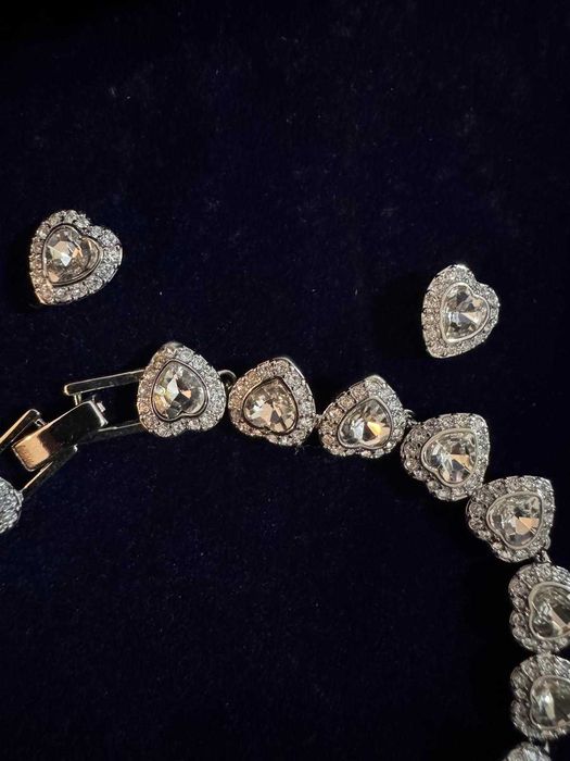 set swarovski iced out