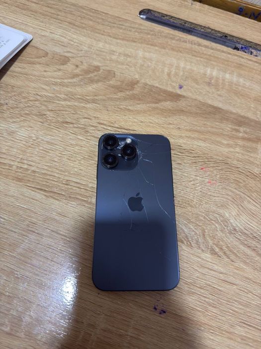 Iphona xr 14 pro korpusda