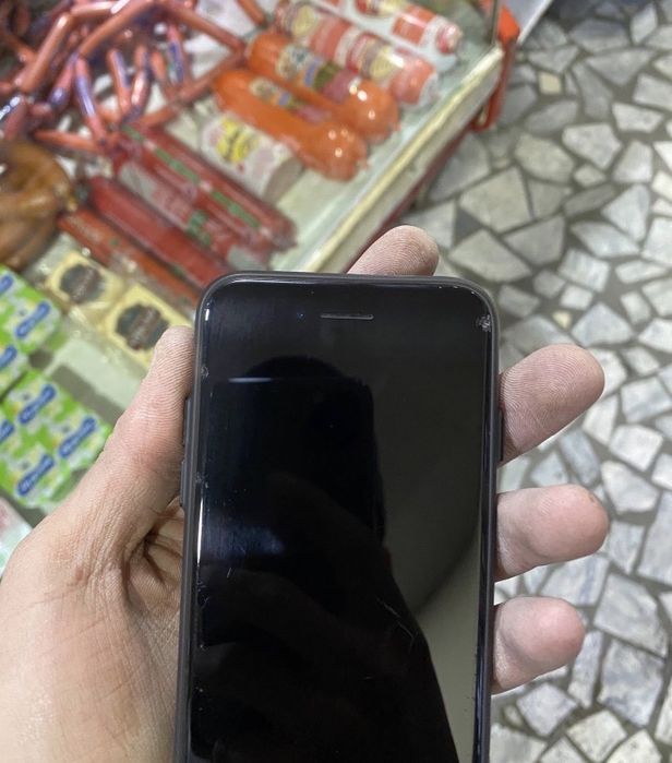 Iphone se 2020 sotiladi