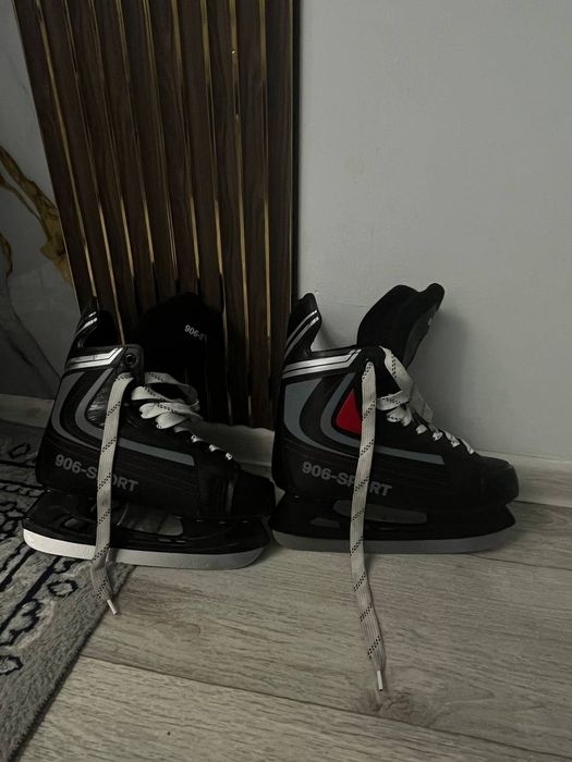 Продам коньк почти новые