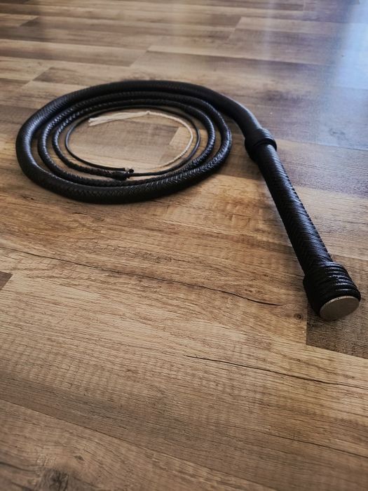 Bici Bullwhip din paracord