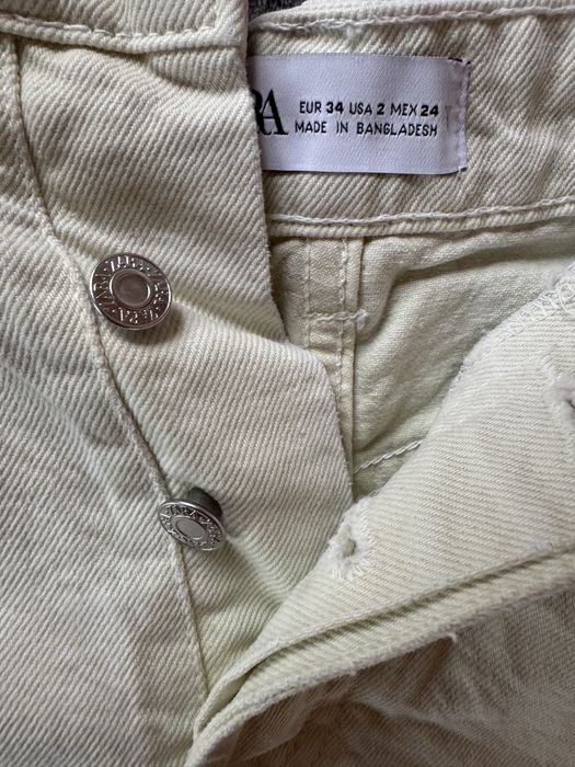 Къси панталонки Zara