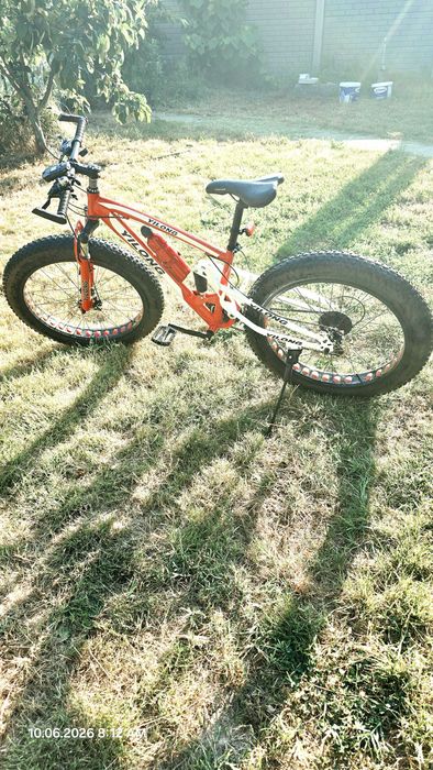Fatbike YILONG 26x4.0 Full Suspension, cadru 17", frâne pe disc – stare bună