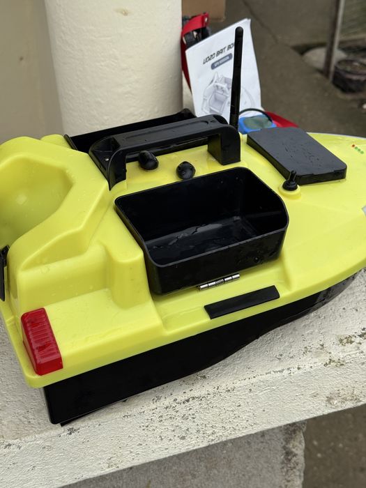 Лодка за захранка