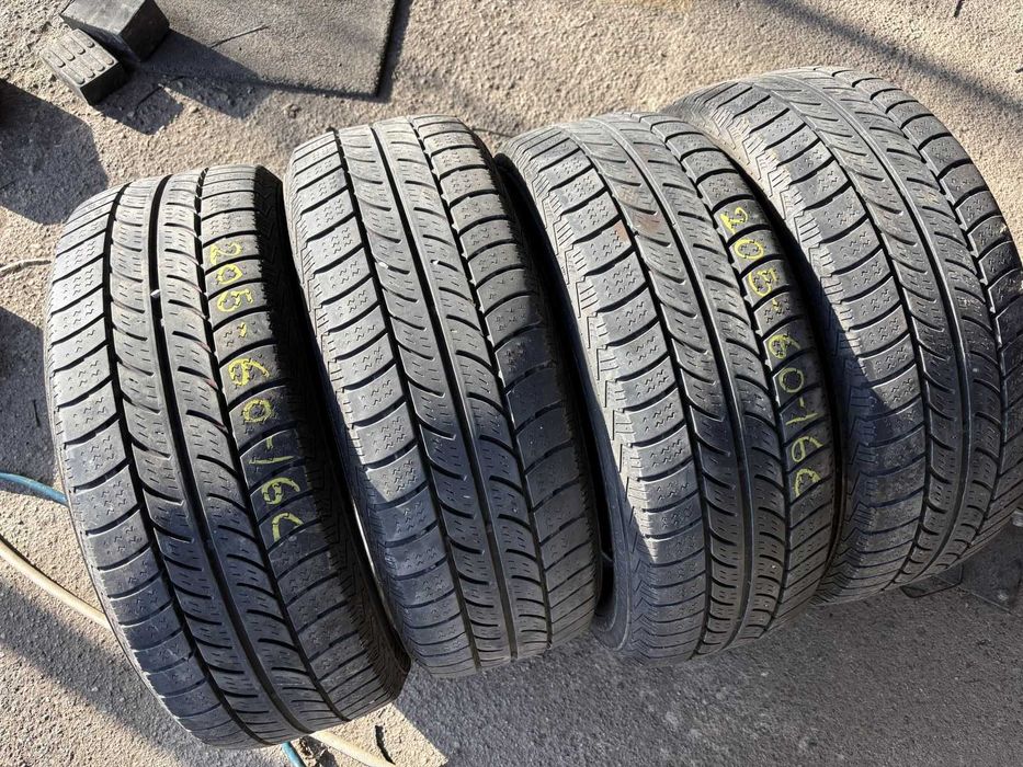 Set anvelope iarna 205/60/16C,205 60 R16C Continental cu montaj inclus