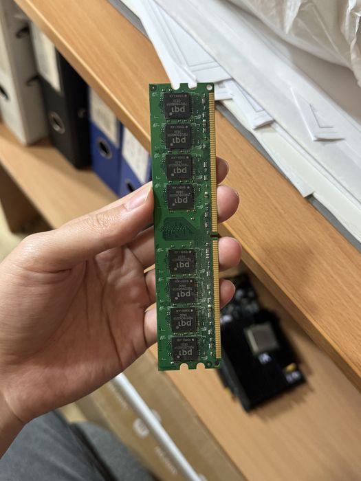 Продам оперативную память DDR2