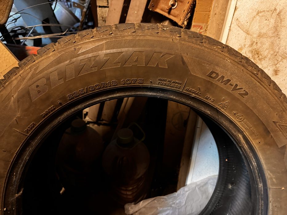 Шины Blizzak Bridgestone 235/60/18