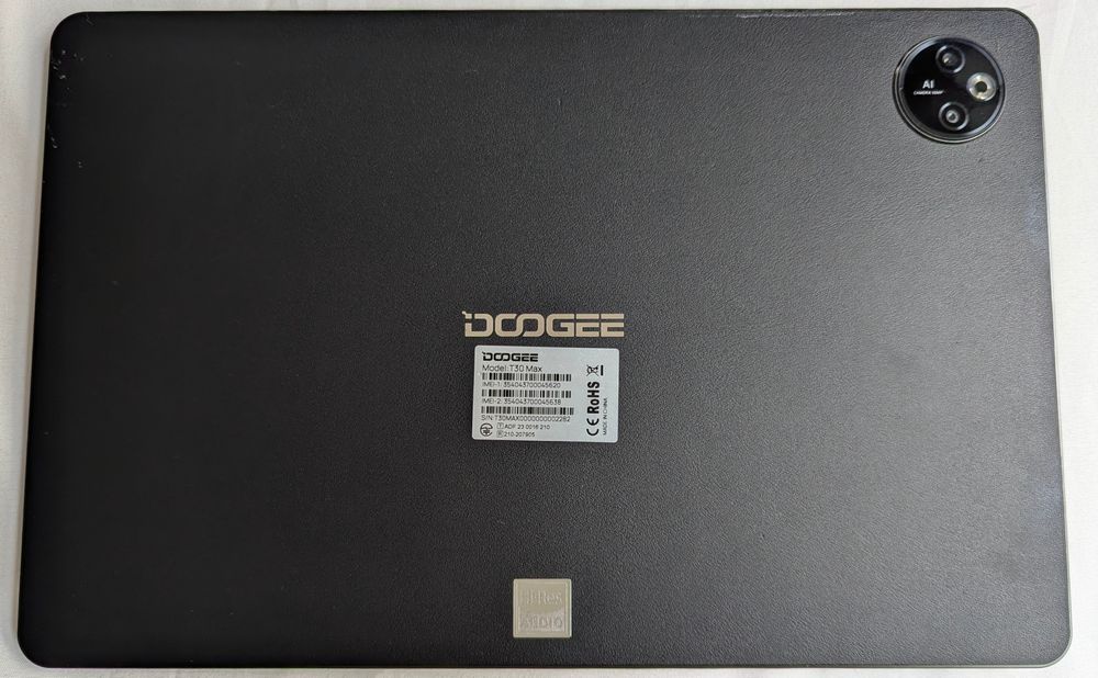 Vând tableta Doogee T30 Max