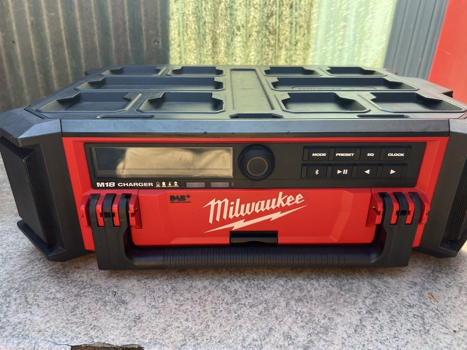 Vand radio santier Milwaukee M18PRCDAB+ model 2024