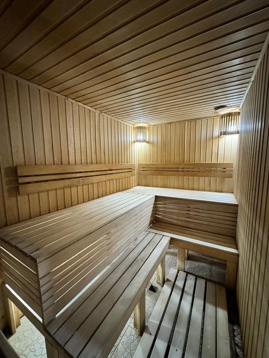 Сауна с бассейном, бильярдом