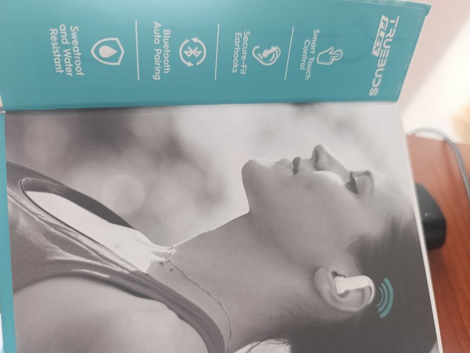 Безжичните слушалки Gabba Goods TrueBuds Flex