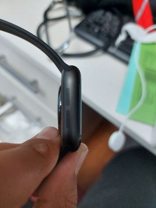 Apple Watch 10   42 мм(почти новый)