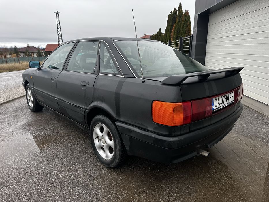 Audi 80 1.8 Бензин
